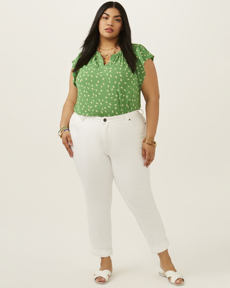Plus size model with hourglass body shape wearing Catherine Boyfriend Jean by Kut From The Kloth | Dia&Co | dia_product_style_image_id:196891